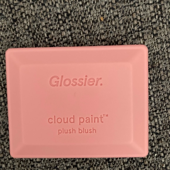 Glossier Cloud Paint Blush in Puff - Soft Pink - Picture 5 of 6